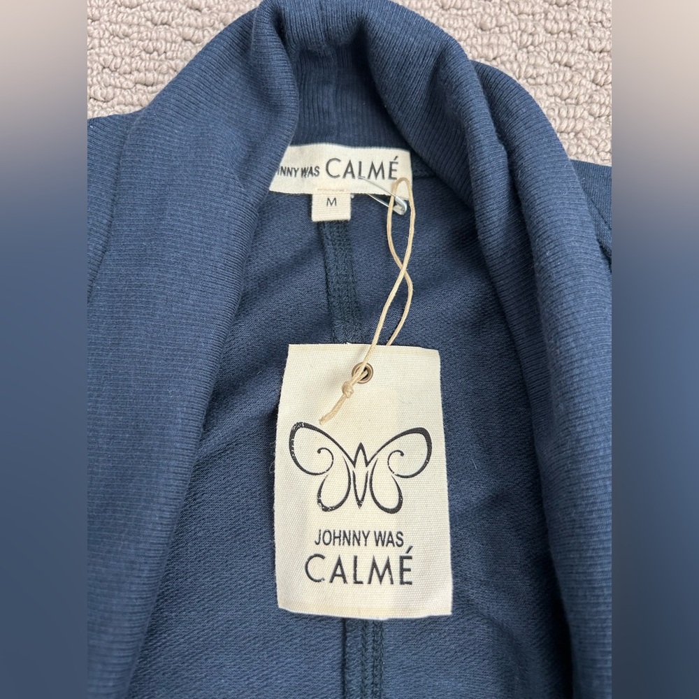 NWT Johnny Was Calme Fleece Long Draped Cardigan
Sustainable
Soft
Lounge
$198
M - Picture 4 of 9